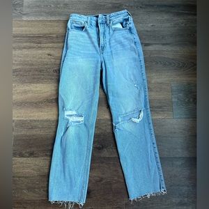 Hollister Ultra High-Rise Vintage Straight Blue Jean Size 0R